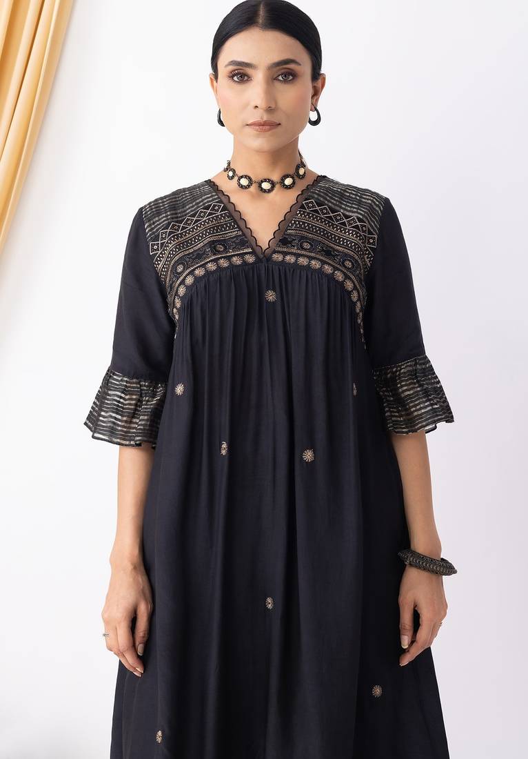 Black art silk geometric print kurta set