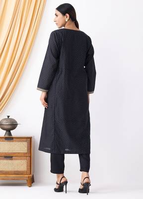 Black art silk geometric print kurta set 2