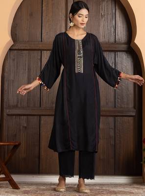 Black art silk geometric print kurta set 1