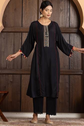 Black art silk geometric print kurta set