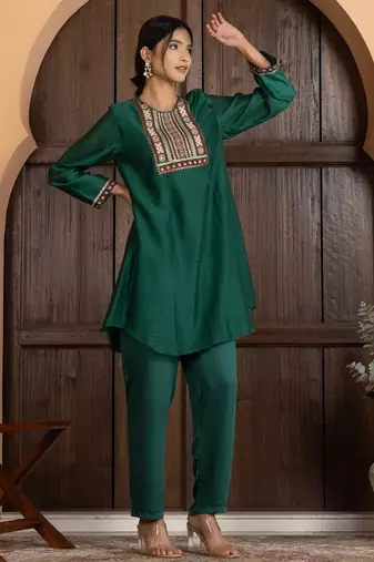 Green chanderi silk geometric print kurta set