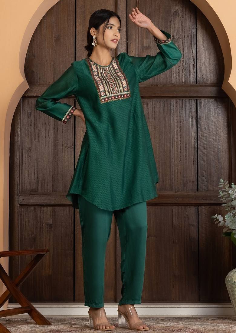 Green chanderi silk geometric print kurta set