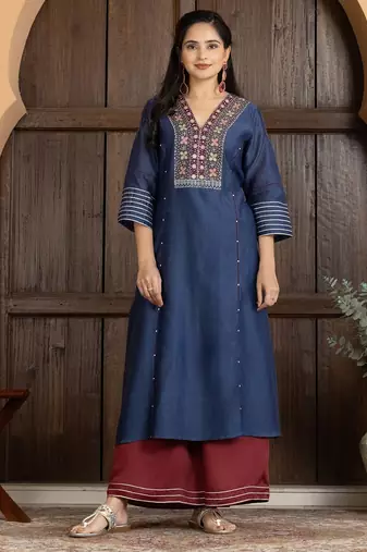 Blue chanderi silk geometric print kurta set