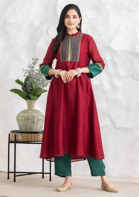 Red chanderi silk geometric print kurta set 1