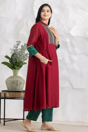 Red chanderi silk geometric print kurta set