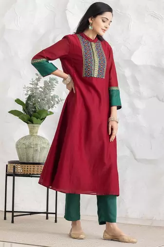 Red chanderi silk geometric print kurta set
