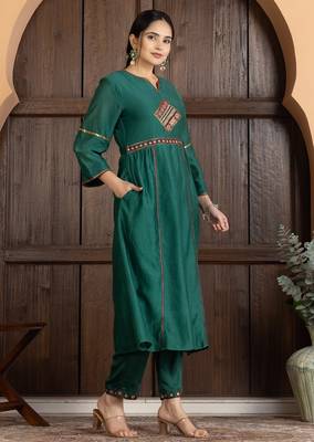 Green chanderi silk hand embroidery kurta set 3