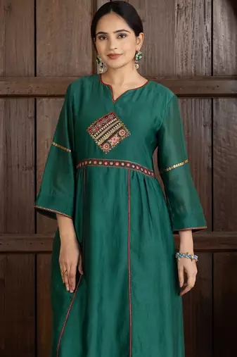 Green chanderi silk hand embroidery kurta set