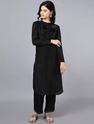 Black chanderi silk sequins work kurta set 3