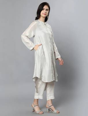 Off white chanderi silk plain kurta set 4