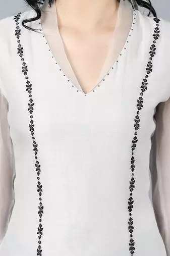 Off white chanderi silk floral print kurta set