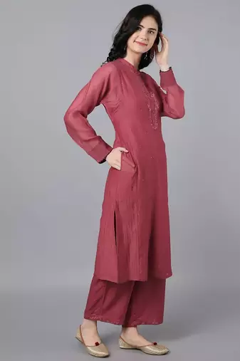 Red chanderi silk floral print kurta set
