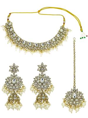 Gold plated kundan choker maang tikka set 2