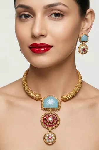 Handcrafted gold-plated ethnic Necklace :: set with firozicarved stones & floral pendant - bridal wedding jewelry