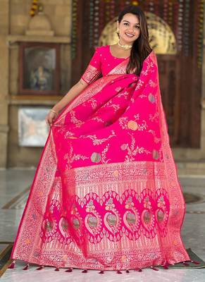 Designer pink zari weaving work banarasi silk saree 3