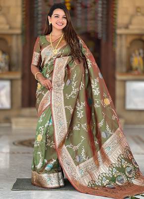 Designer mehendi green zari weaving work banarasi silk saree 1