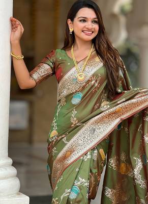 Designer mehendi green zari weaving work banarasi silk saree 4