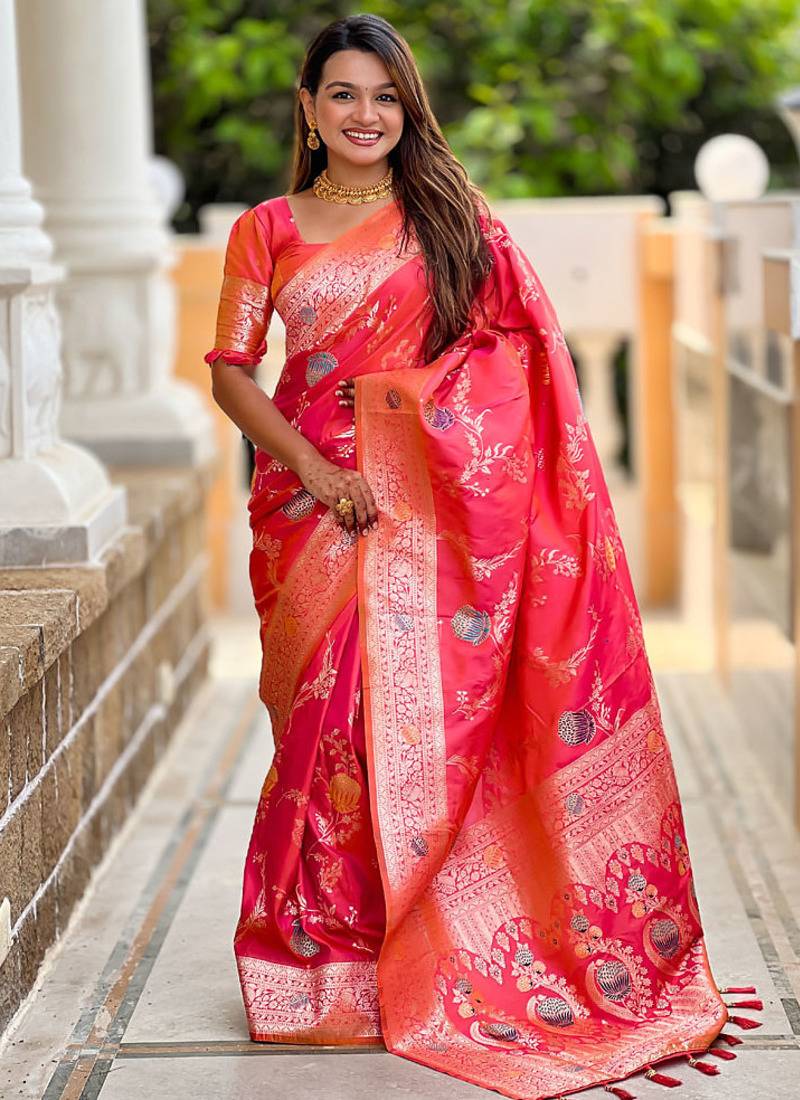 Designer fuchsia pink zari weaving work banarasi silk saree