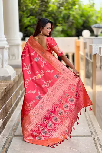 Designer fuchsia pink zari weaving work banarasi silk saree