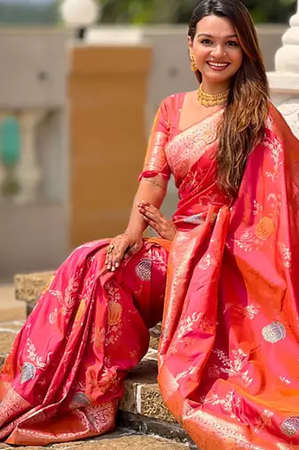 Designer fuchsia pink zari weaving work banarasi silk saree