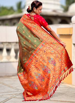 Designer mehendi green zari weaving work paithani silk saree 4