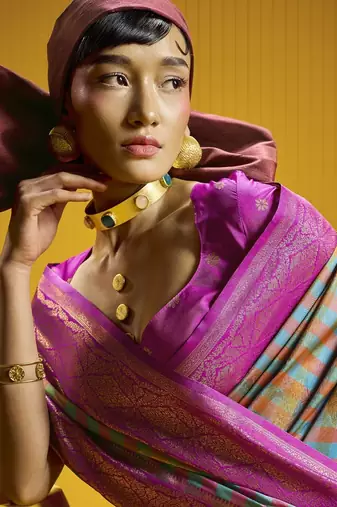  pure silk blend saree with checks pattern & matching blouse