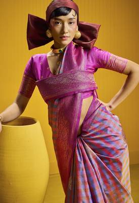  pure silk blend saree with checks pattern & matching blouse 3