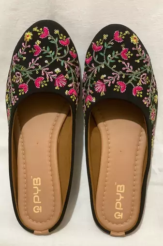 black floral embroidered ethnic flats for women