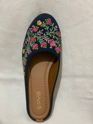 dark blue floral embroidered ethnic flats for women 3