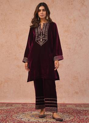 Womens embroidery salwar suit set with dupatta 1
