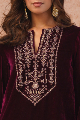 Womens embroidery salwar suit set with dupatta 3