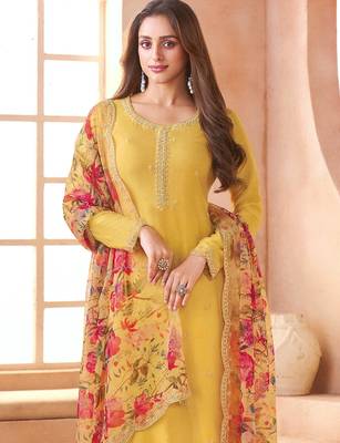 Yellow chiffon suit with digiral printed & beats  2
