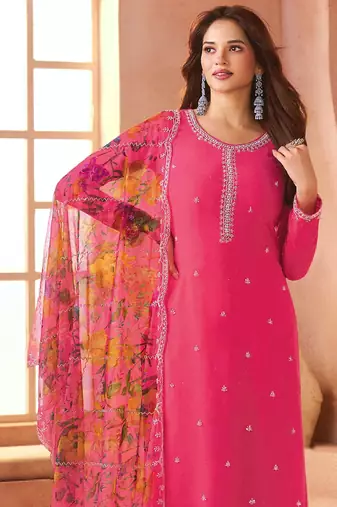Magenta chiffon suit with digiral printed & beats 