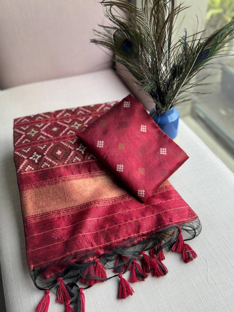 Black Color hand woven Patola Silk Saree