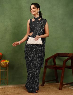 black chiffon saree with geometric print & unstitched blouse piece for women 2
