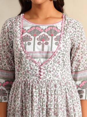 Mihika tiered floral maxi dress 5
