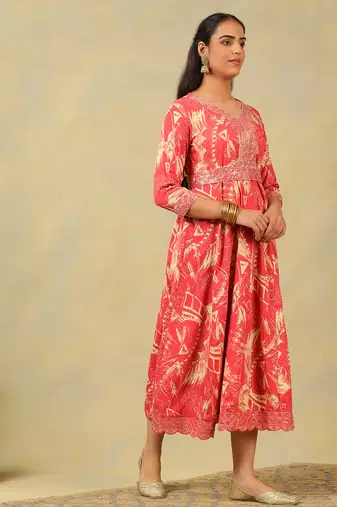 Anvi crimson abstract bloom gown