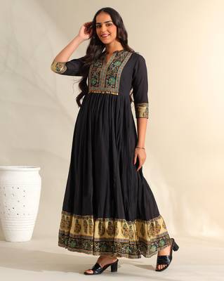 Nayantara midnight anarkali dress 4