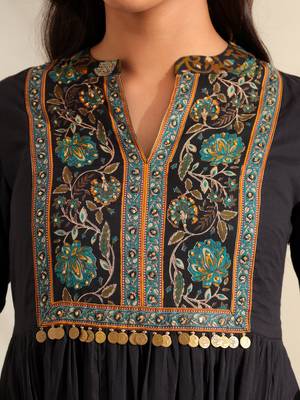 Nayantara midnight anarkali dress 5