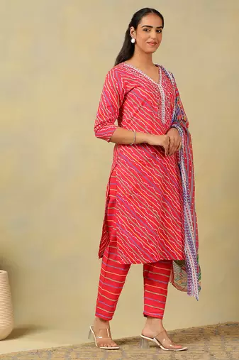 Crimson leheria fusion kurta set