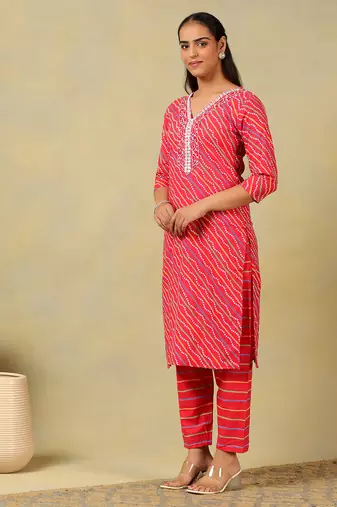 Crimson leheria fusion kurta set