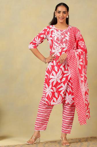 Saanjh lily floral motif kurta set