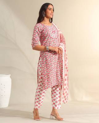 Avni floral booti block print kurta set 3
