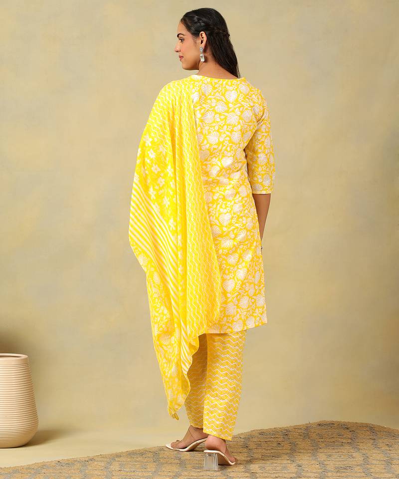 Myra sunny leafy bloom kurta set