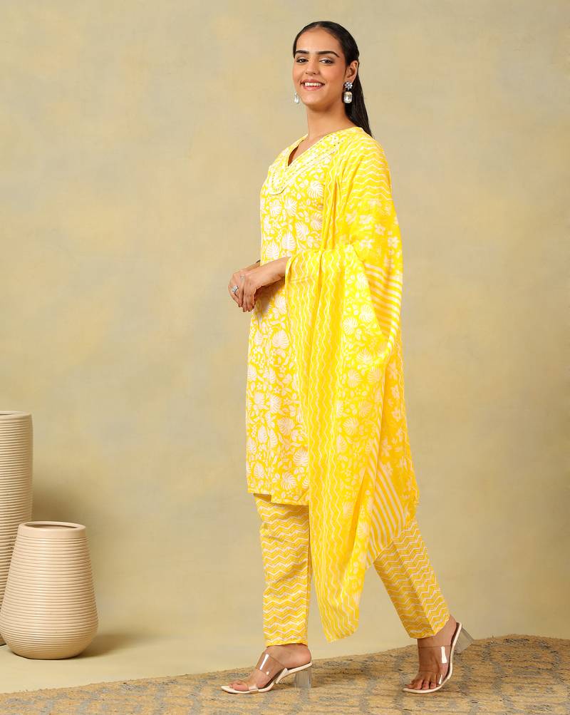 Myra sunny leafy bloom kurta set