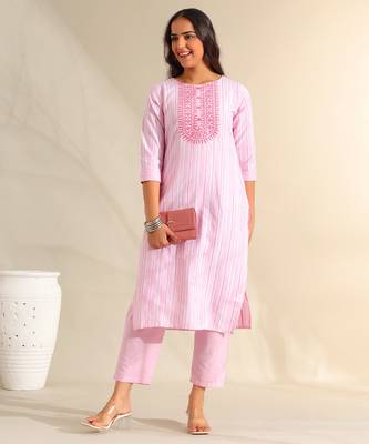 Ananya pink zari stripe kurta set 3