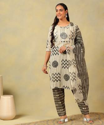 Saanvi monochrome geometric block print suit set 1