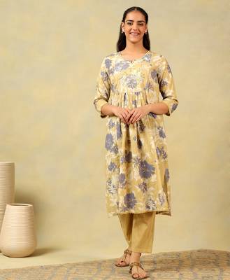 Kimaya ochre floral bloom kurta-set 1