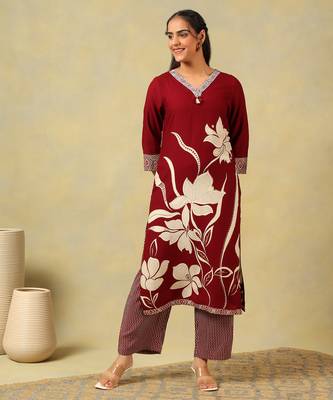 Ishani maroon lily kurta set 1