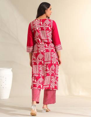 Avni magenta mosaic kurta set 2